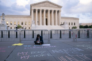 Dueling Speeches Spice Up Supreme Court Offseason